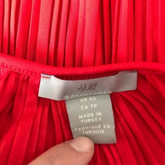 Vibrant Red H&M Sleeveless Top Deep V & Tie Waist - Picture 4 of 4